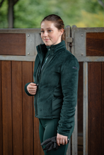 Load image into Gallery viewer, Top in micropile verde "Gisella" Kingsland shop del cavallo