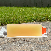 Carica l'immagine nel visualizzatore di Gallery, Belvoir tack conditioner soap step 2 Carr & Day & Martin shop del cavallo