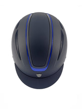 Load image into Gallery viewer, Casco visiera larga blu &quot;Giove&quot; Tattini shop del cavallo
