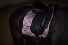 Carica l&#39;immagine nel visualizzatore di Gallery, Sottosella da dressage Anemone Equestrian Stockholm shop del cavallo
