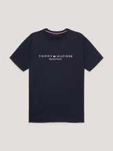 Carica l&#39;immagine nel visualizzatore di Gallery, T-shirt da uomo &quot;Willamsburg&quot; blu Tommy Hilfiger shop del cavallo
