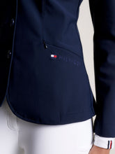 Carica l&#39;immagine nel visualizzatore di Gallery, Giacca concorso da donna &quot;Tribeca&quot; blu Tommy Hilfiger shop del cavallo
