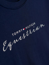 Carica l&#39;immagine nel visualizzatore di Gallery, T-shirt da donna &quot;Brooklyn&quot; blu Tommy Hilfiger shop del cavallo
