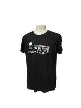 Load image into Gallery viewer, T-shirt uomo Insieme oltre l&#39;ostacolo Cavalleria Toscana x Fise shop del cavallo
